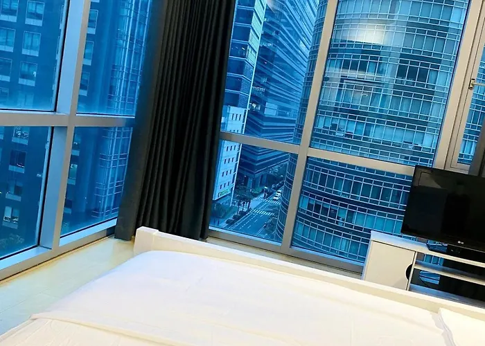 Avant At The Fort- View In Bonifacio Global *