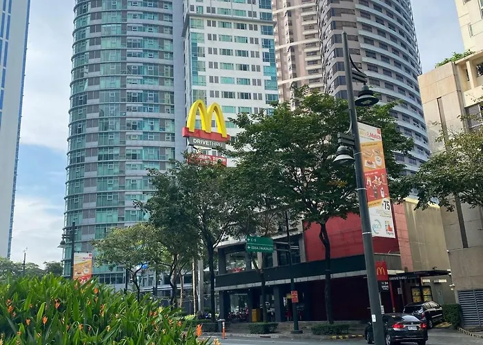 Avant At The Fort- View In Bonifacio Global Apartment
